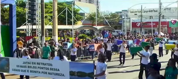 JATAÍ 129 ANOS: DESFILE CÍVICO-MILITAR E ESTUDANTIL MARCA O ANIVERSÁRIO DA CIDADE