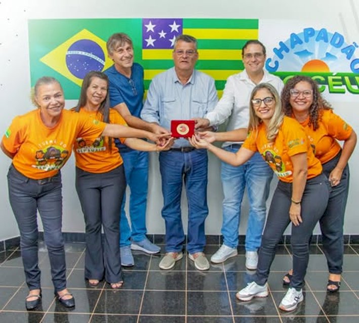 CHAPADÃO DO CÉU: Educação do município recebe Selo Ouro em Brasília