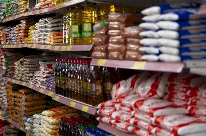 Governo zera tarifa de importação de 9 alimentos para reduzir preços